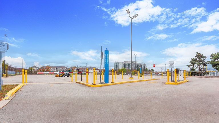 07 Outdoor Parking Gate L287_90WynfordDr_2024_cms.jpg