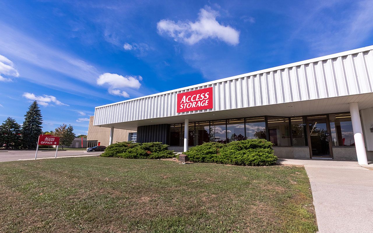 Rent self storage units at 7045 Millcreek Dr, Mississauga, ON